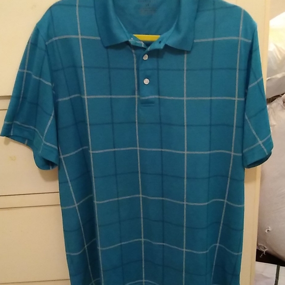 2 FOR 12$MEN'S VANHUSEN SHIRT - Picture 1 of 3